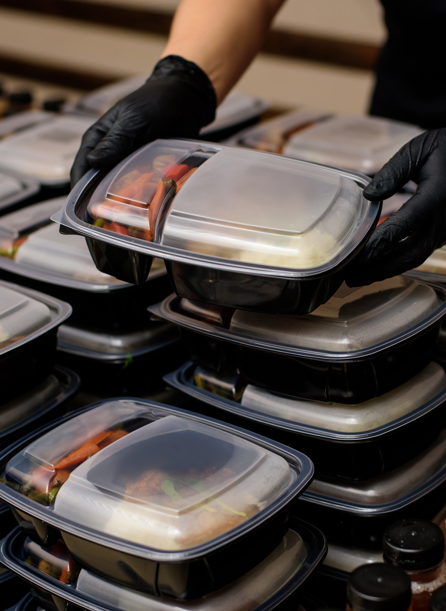 Lunch,Box,With,Food,In,The,Hands.,Catering